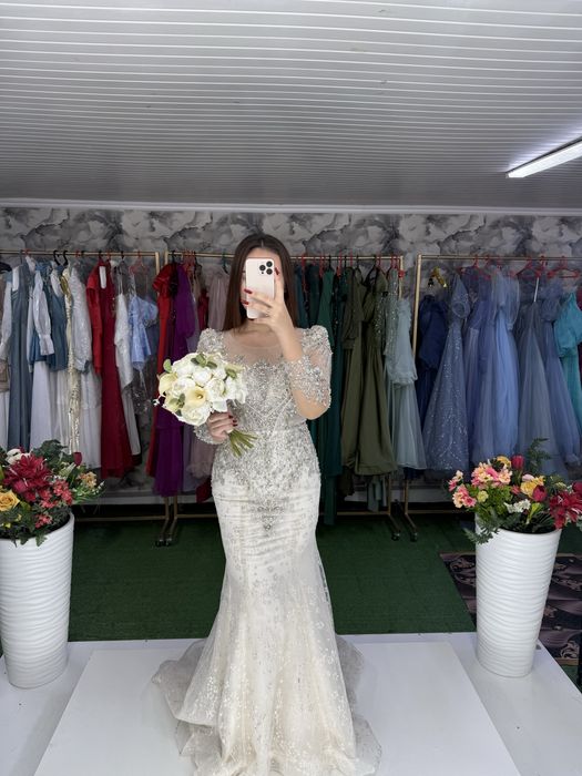 Свадебное платье