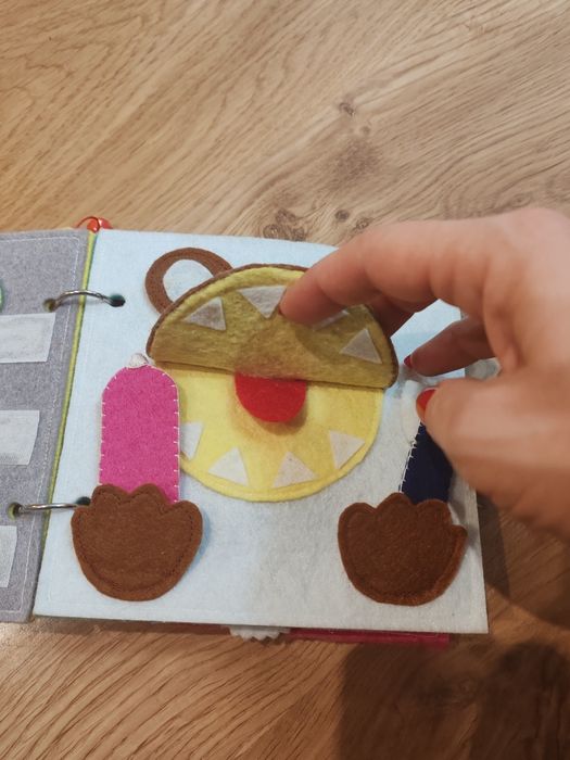 Cărticica senzoriala copii