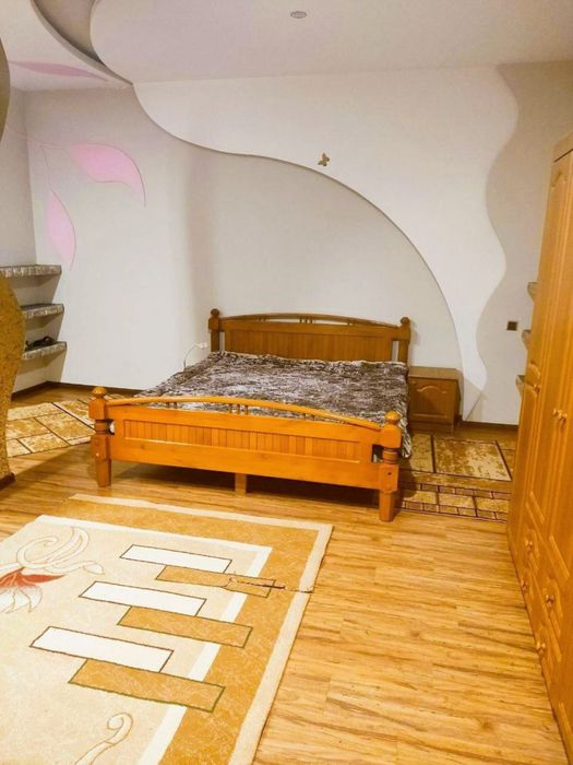 Продаётся трёхуровневый  дом в новой махале