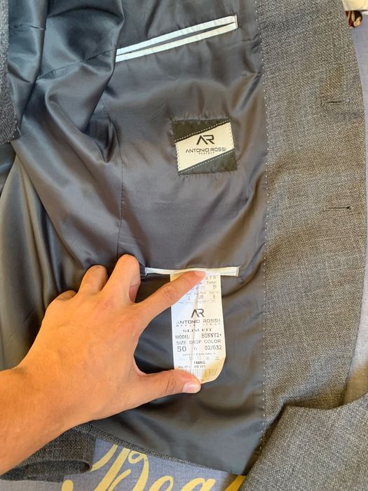 Kostyum shim turidiskiy