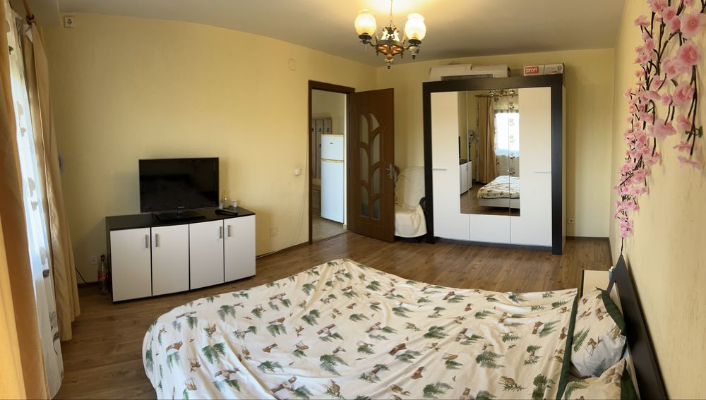 Proprietar inchiriez Apartament doua camere zona Lipovei !