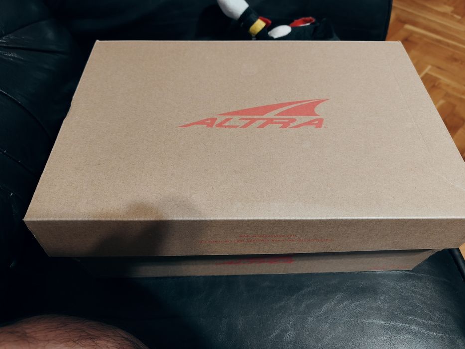 Маратонки за бягане Altra Experience Flow 42.5