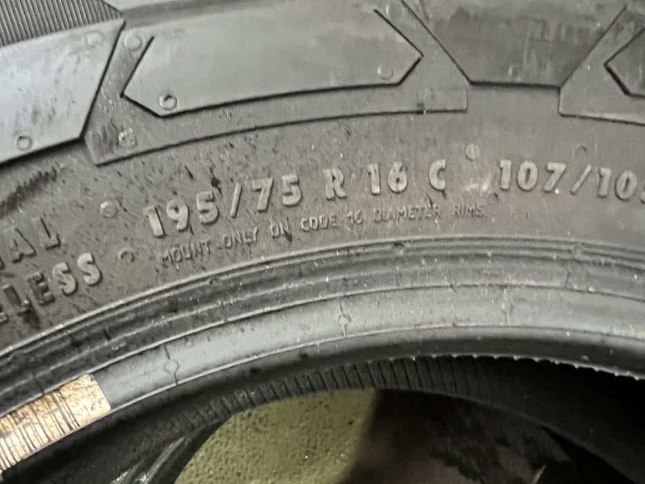2бр зимни гуми 195-75-16