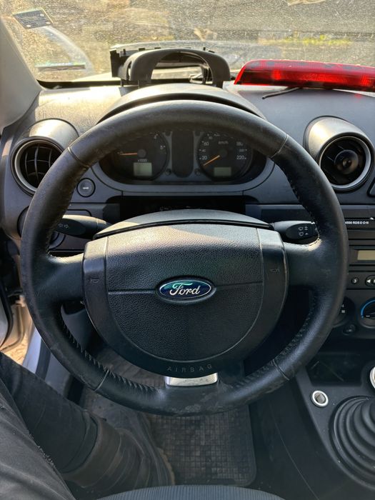 Разполагам с три броя Форд фиеста за части 1.25 бензин и 1.4tdci