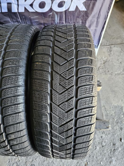 2 anvelope iarna 235 65 17 Pirelli 2023
