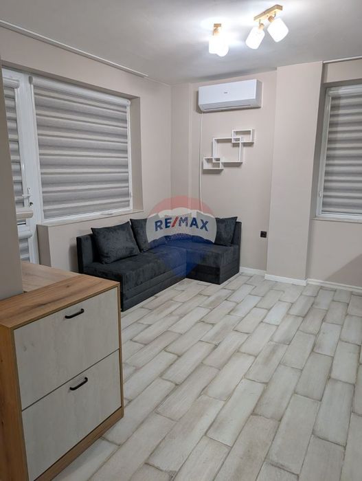 Дава се под наем Двустаен апартамент в Варна, Левски - 34 кв.м за 331.5 € - Снимка #1