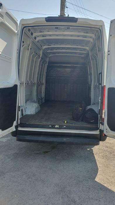 Транспортни услуги  с бус 24/7