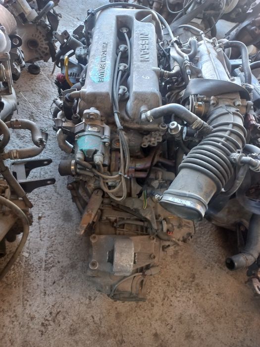 Двигатель  НИССАН SR20DE