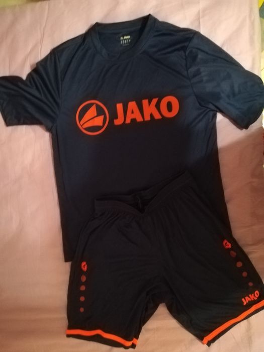 Футболни  бутонки