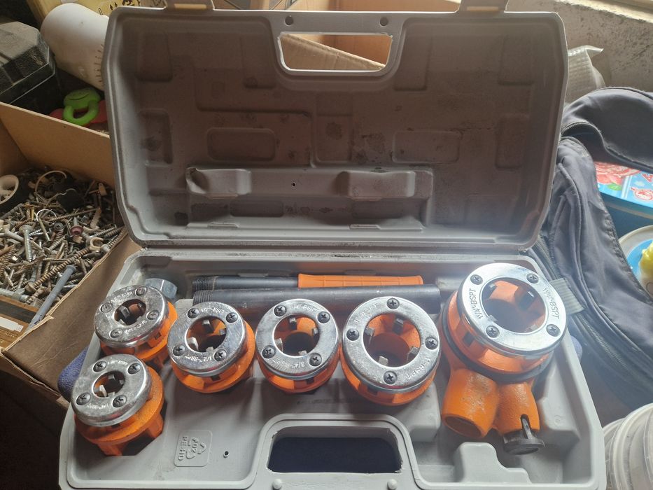 Продам комплект резбареза