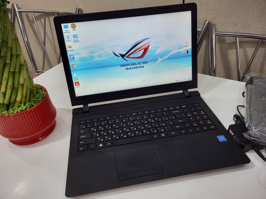 Ноутбук Lenovo ideapad 100