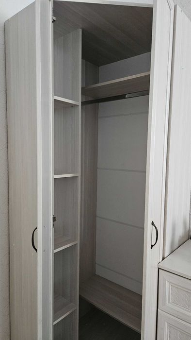 Продам шкаф мебель