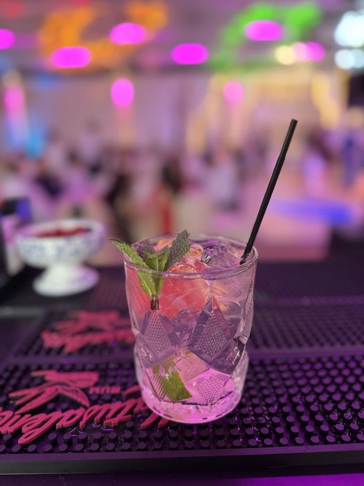 Bar mobil evenimente - COCKTAIL ON-