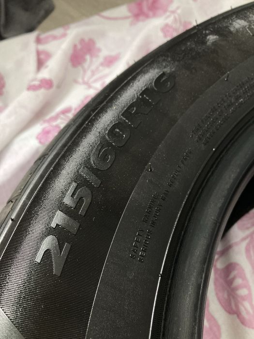 Продам комплект летней резины 215/60/16