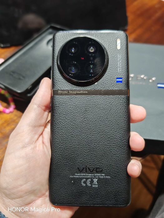 Vivo x90 pro в перфектно състояние