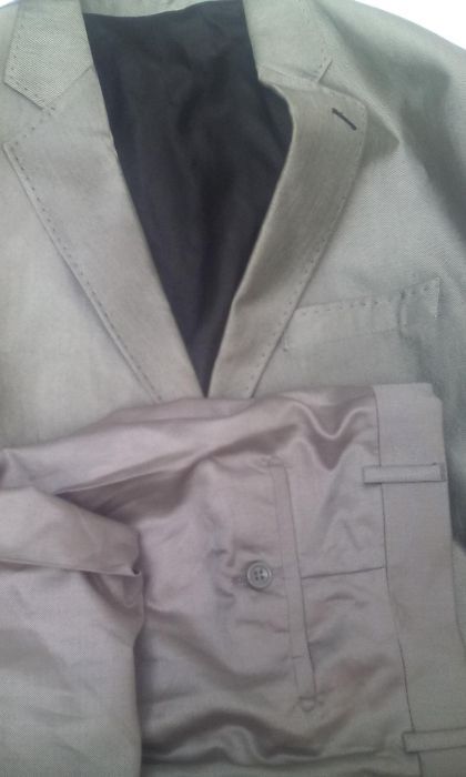 Costume noi cu etichete