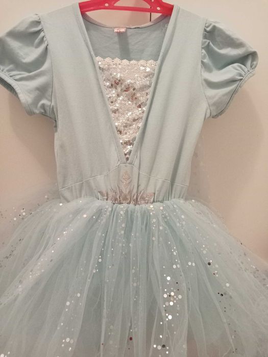 Продам карнавальный костюм Эльзы