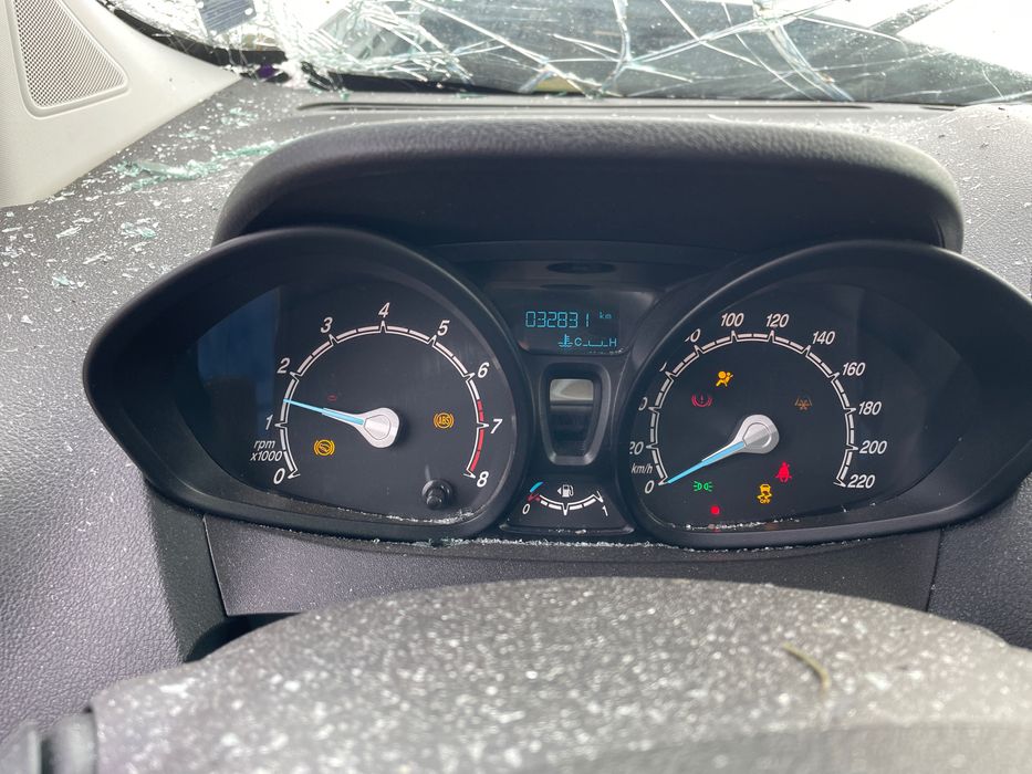 Ford Transit Courier 1.0 EcoBoost 100 кс.6 ск. двигател SFCE 32000 km.