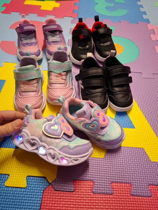 Vand adidasi copii marimea 21