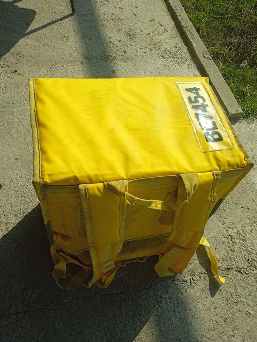 Термо сумка для доставки еды.