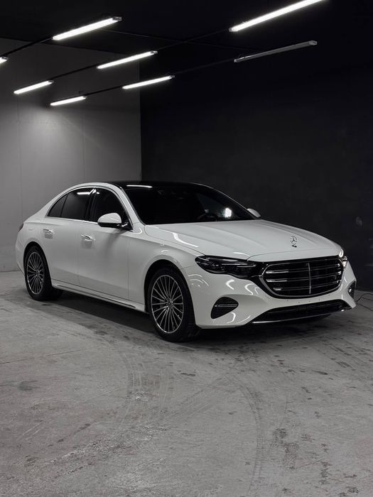 Mersedes bens E350e. 4 matik