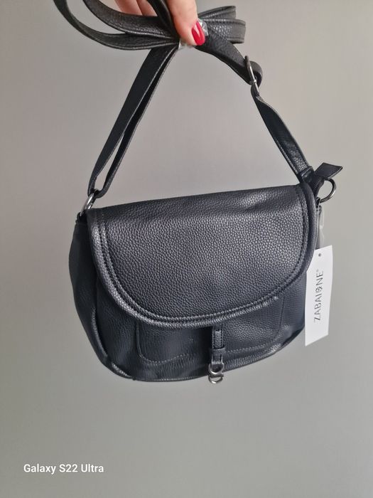 Poșete noi cu eticheta