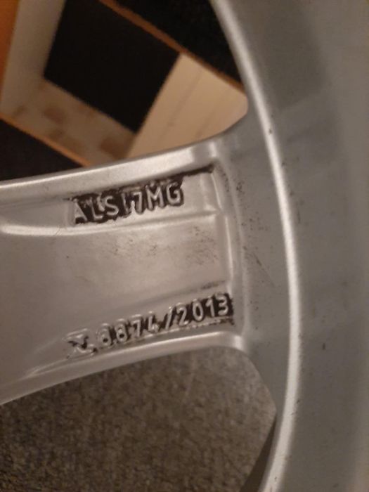 jante volvo 215Y 55 R16 vară