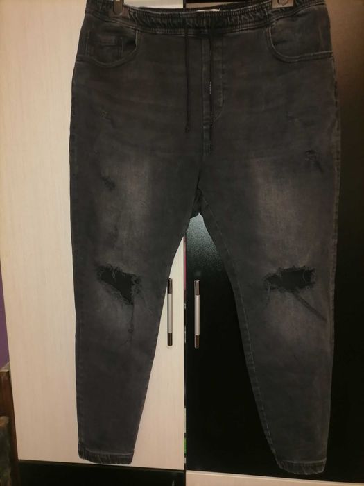 Jeans Pull&bear XL barbati