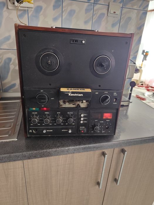 De vânzare magnetofon kashtan