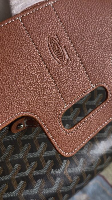 Goyard  Goyardine Saigon Tote Black Gold