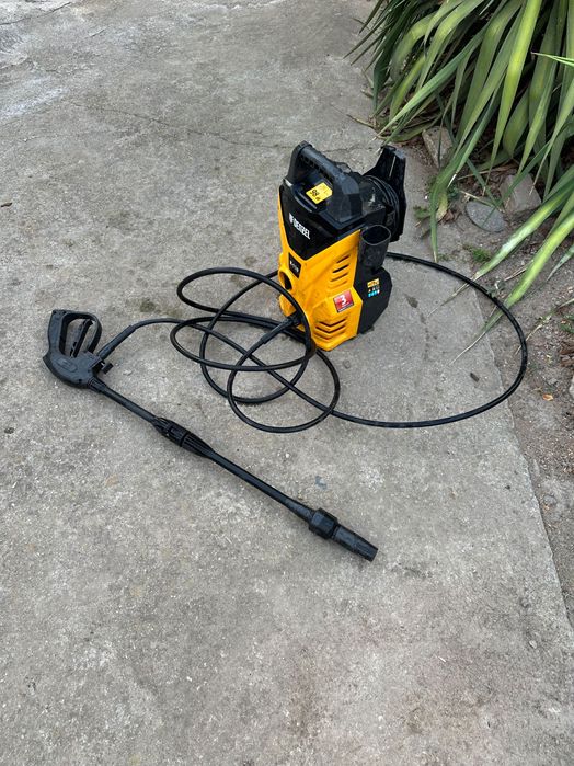 Водоструйка Denzel