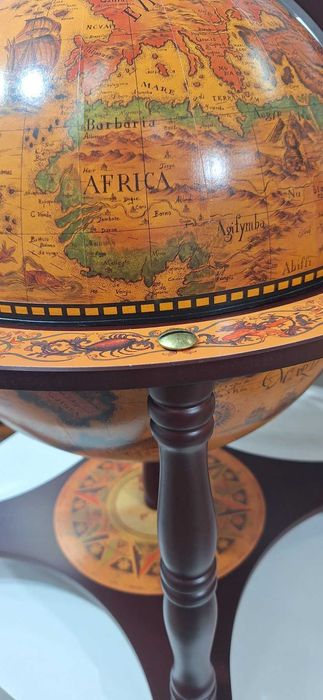 Нов-Компактен Глобус Мини Бар-Поставка за Бутилка /Вино/Подарък-Юбилей