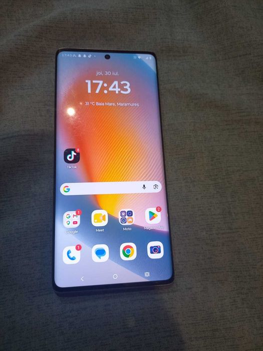 Vând telefon urgent