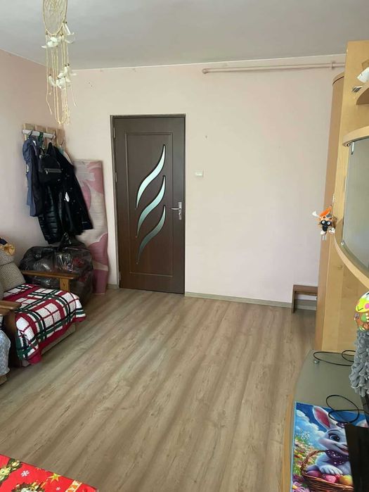 Vand garsoniera in Resita ( Aleea Tineretului )