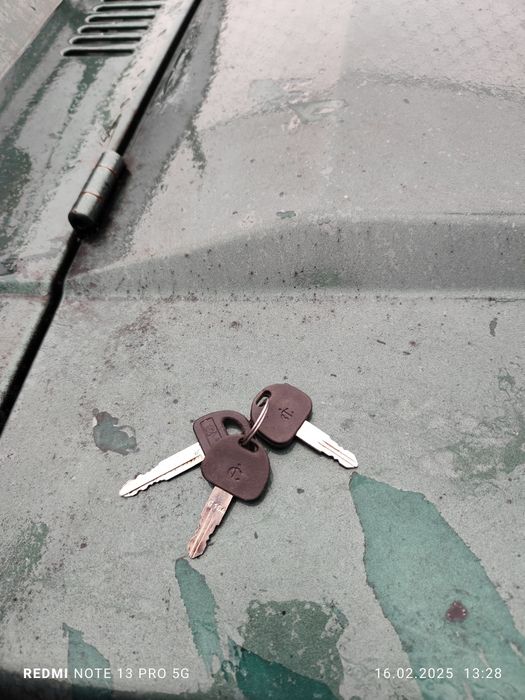 Сузуки самурай на части