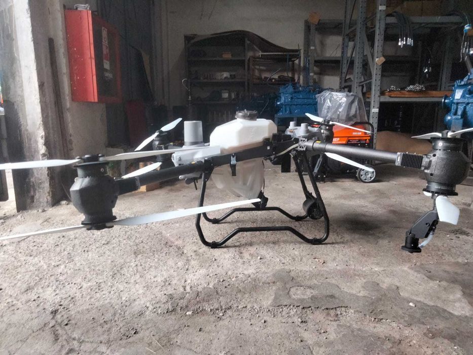 Дрон-опрыскиватель Agras T50