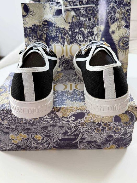 Маратонки Dior дължина на стелката 26,5 см