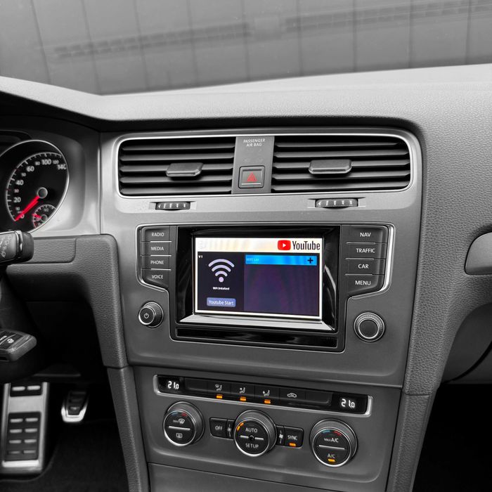 Volkswagen Golf 7 1.2 TSI 105CP Trend Alb Touchscreen Distronic 2014