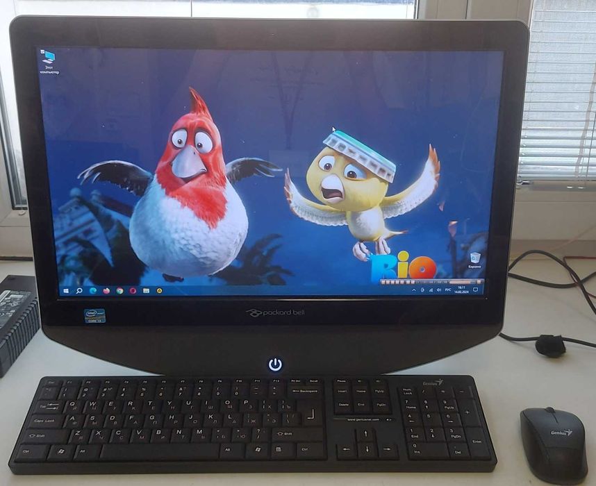 Моноблок сенсорный Packard Bell Core™ i3