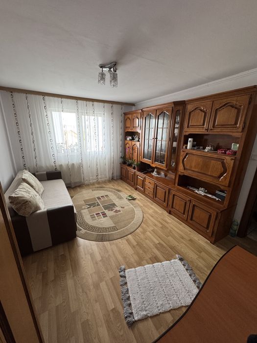 Apartament cu 2 (doua)camere mobilat/utilat