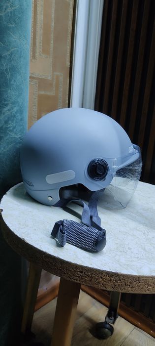 Мото шлем на скутер