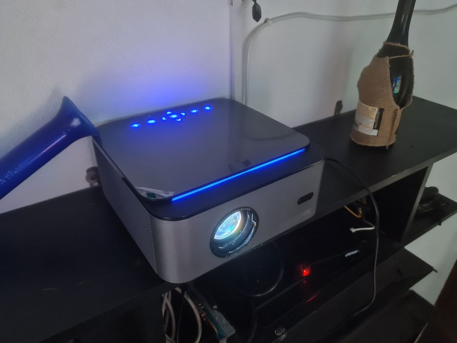 Videoproiector led full hd nativ