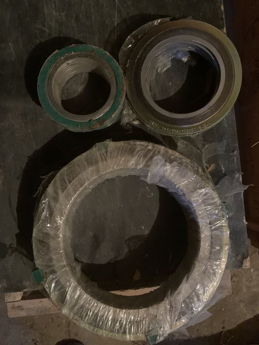 Продается фланцы