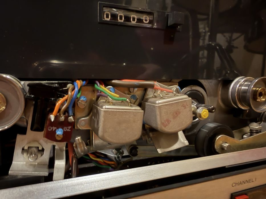 Magnetofon ReVox A77 Stereo cu capac acrilic