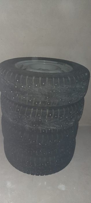 Продам шиповки с дисками