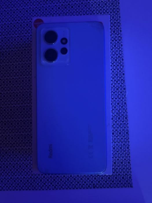 Телефон Redmi Note 12