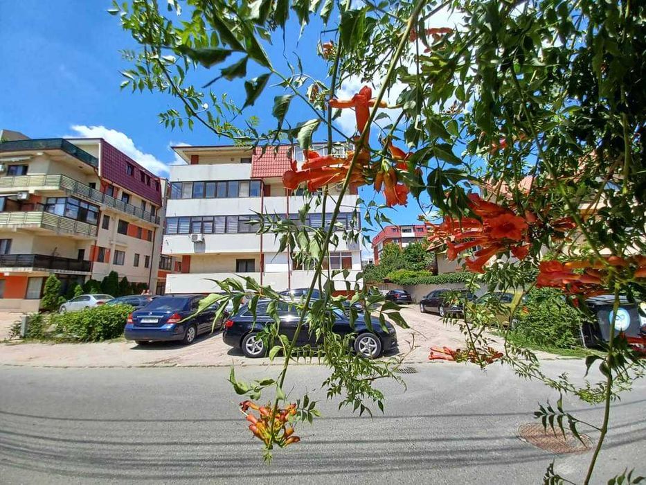 Apartament 2 camere cu curte si pergola