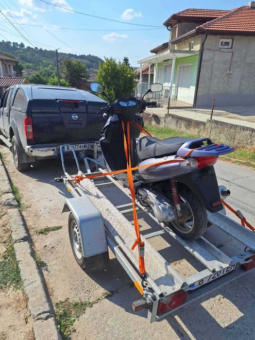 Превоз на мотори с колесар