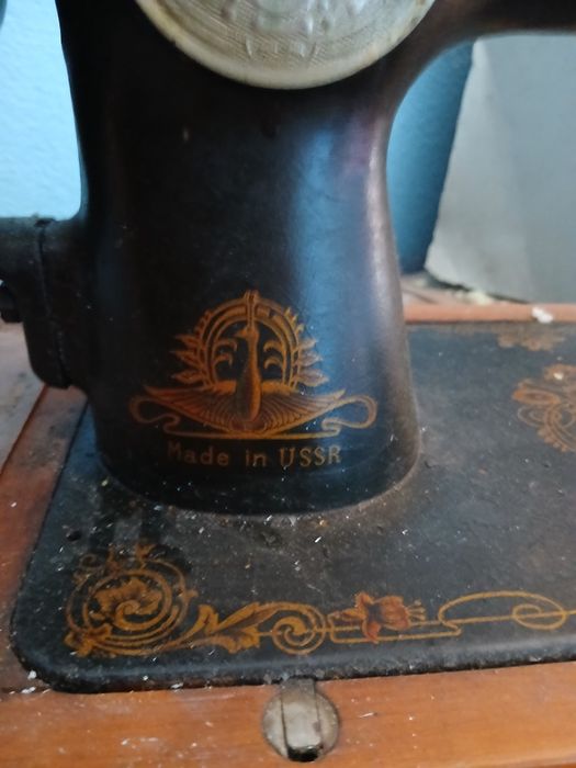 Продавам шевна машина