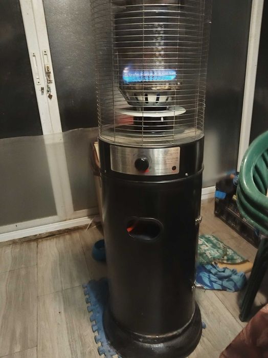 Продавам газова отоплителна печка